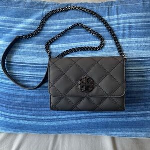 Tory Burch Willa Matte Chain Wallet
